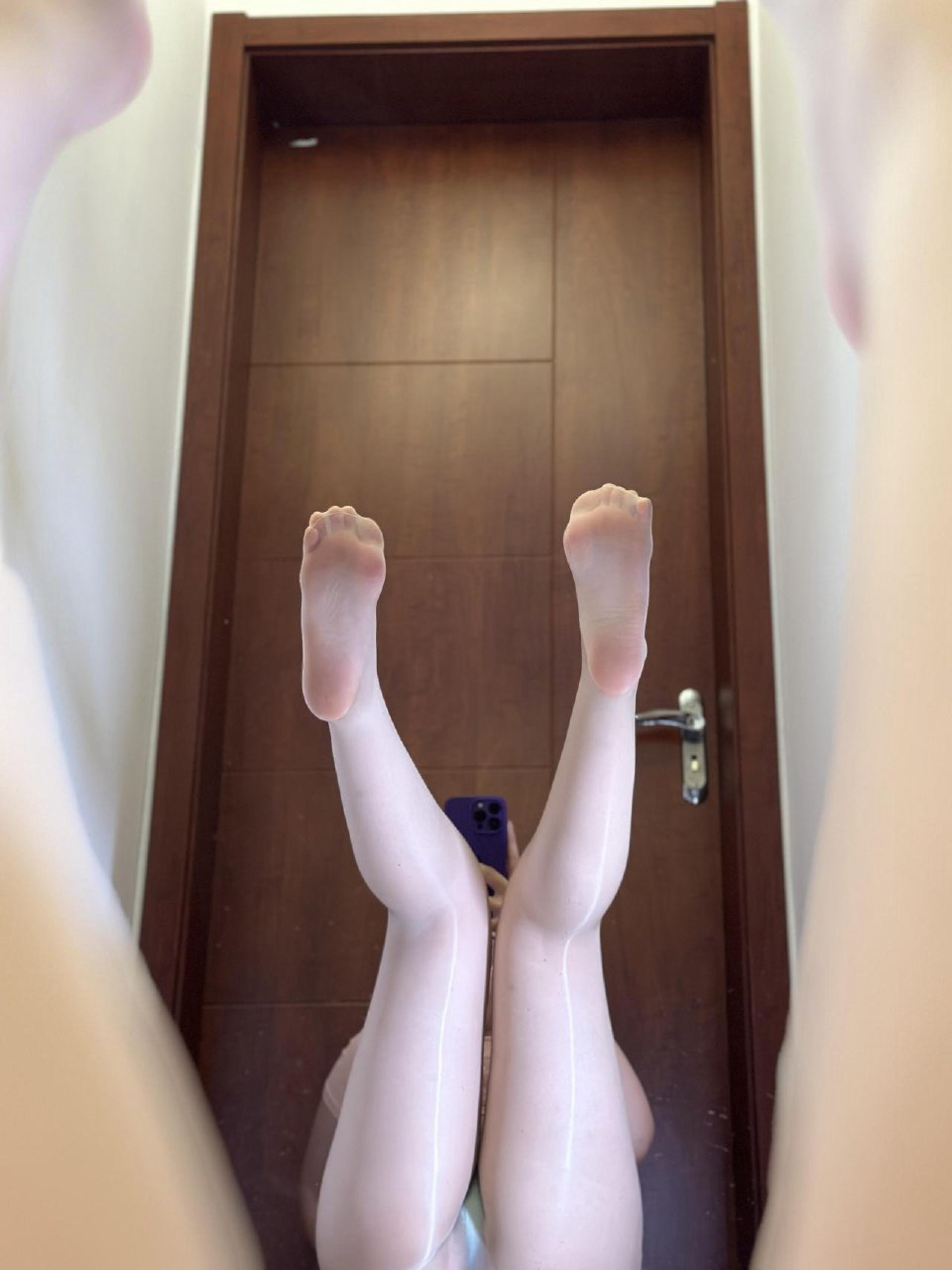 宅男福利-网红MM美女 下班回家拍美照给领导看（7）