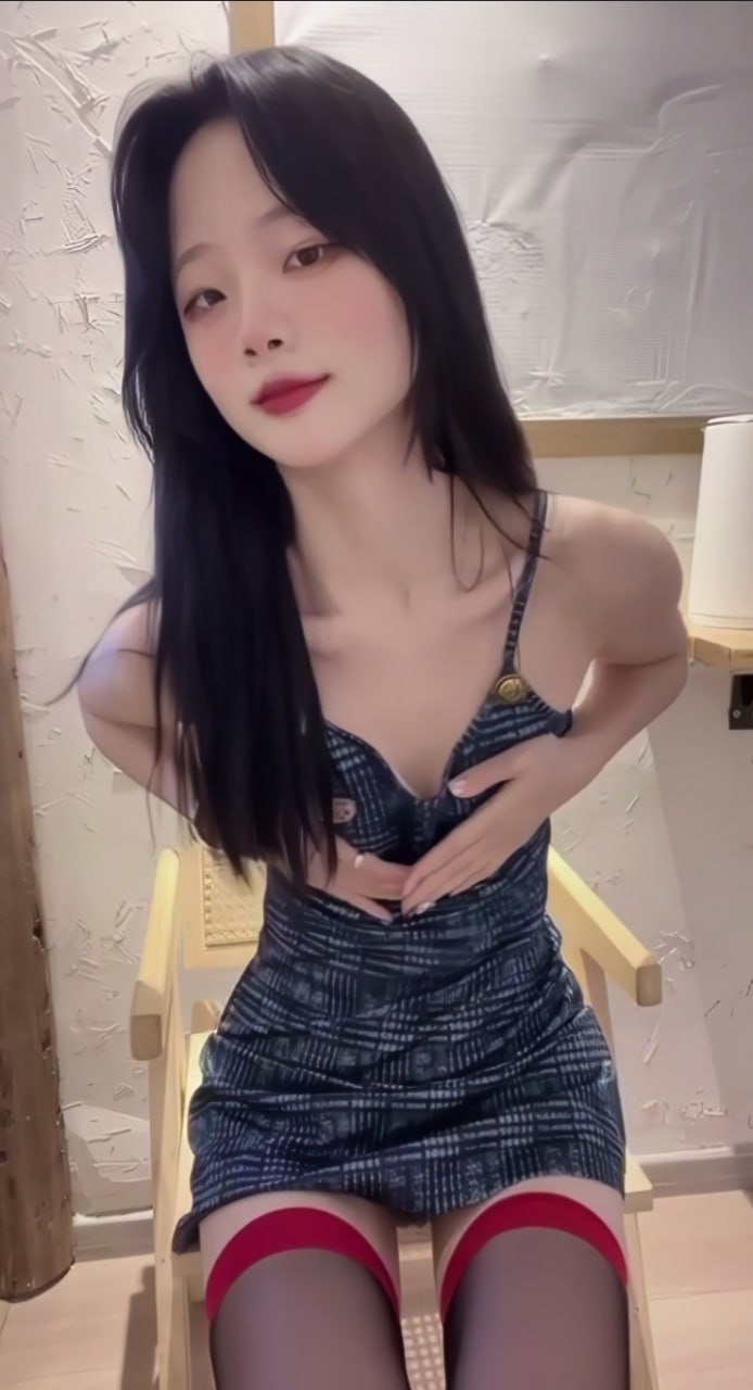 【老湿机吃瓜】舞蹈生抖音网红 梁柳4V金主定制（2）