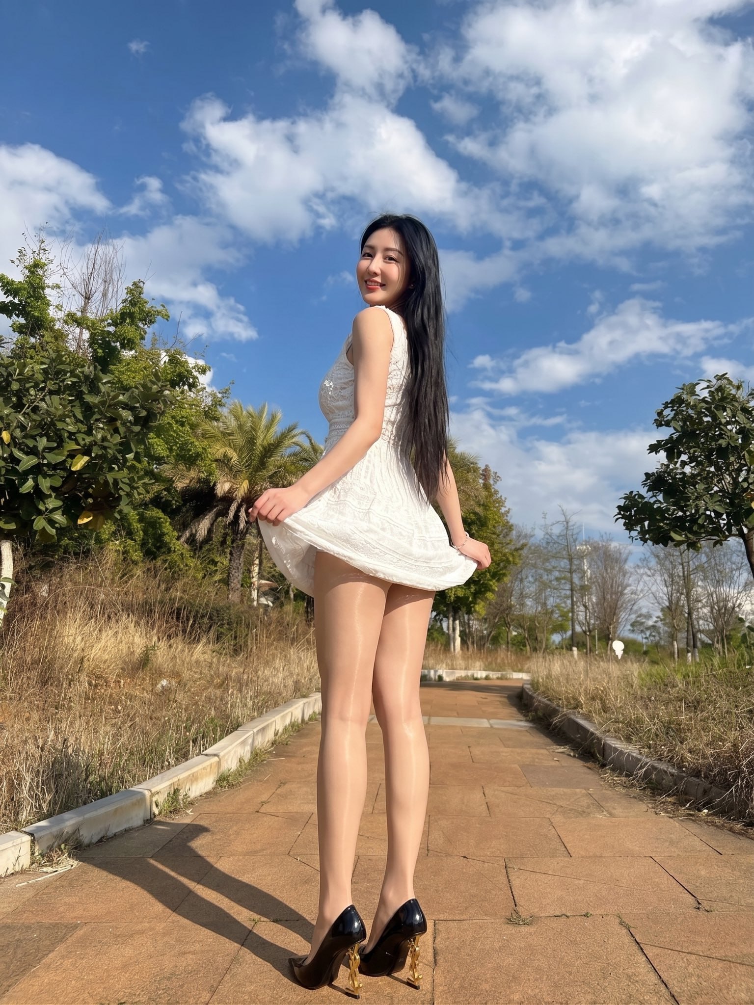 【老湿机吃瓜】大肉棒快塞满我的骚逼！附带75张色图（2）