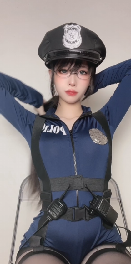 【老湿机吃瓜】DreamlikeUwU 极品白虎萝莉Cos福利姬