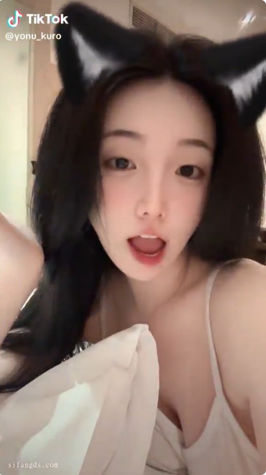 #吃瓜 #李妍雨 10万粉李妍雨OF大尺度自拍合集！（3）