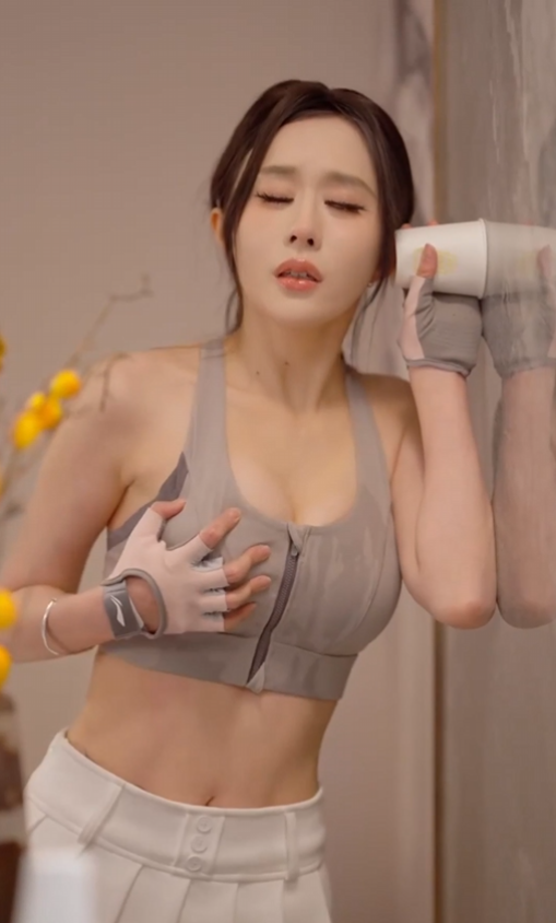 #吃瓜 擦边短剧:恶毒小姑子的秘密(30集) 陈梓晴(4) #吃瓜 擦边短剧:恶毒小姑子的秘密(30集) 陈梓晴(4)
