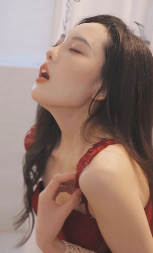 擦边短剧：热烈的爱情＆合租甜蜜物语＆重生之爱之梦幻曲&共享屋檐下